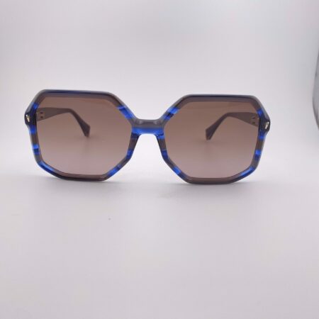 Lunettes de Soleil Femme Kelly De la Marque Gigi Studios Coloris Ecaille Bleue Opticien Stéphanie Danjou Cambrai