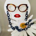 Chaîne de lunettes Sabine Be Modèle Be Pretty Chain Coloris Bleu Marine Opticien Stéphanie Danjou Cambrai